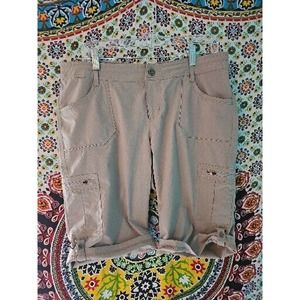 Kuhl Womens 14 Gray Khaki Hiking Cargo Shorts 100% Polyester